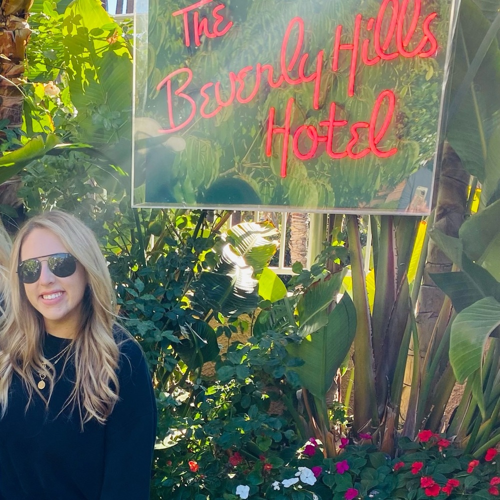 Meet your Posher, Angela